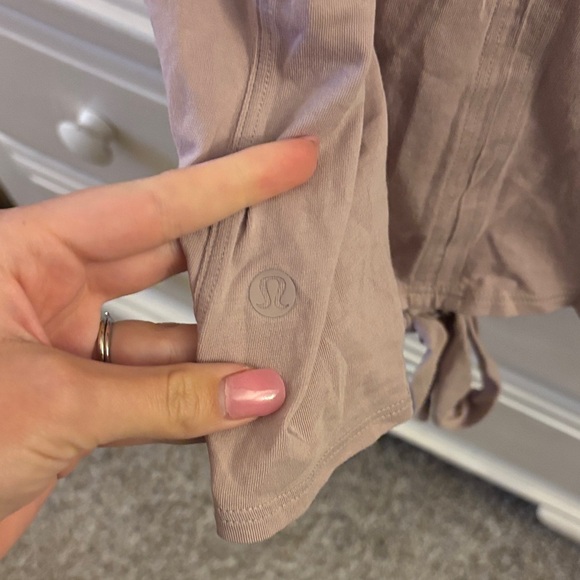 Lululemon Modal-Silk Blend Tie-Front Yoga Tank Top - Picture 5 of 5